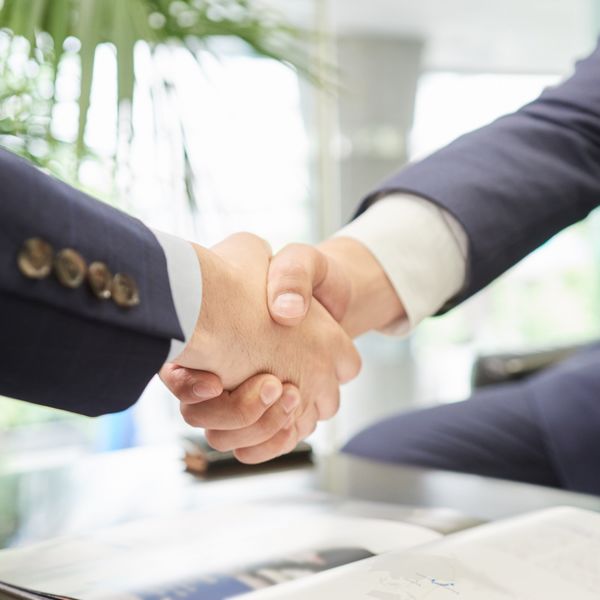 年収UP！休みも相談次第！春日部で電気工事士募集中！【株式会社八賢電機】